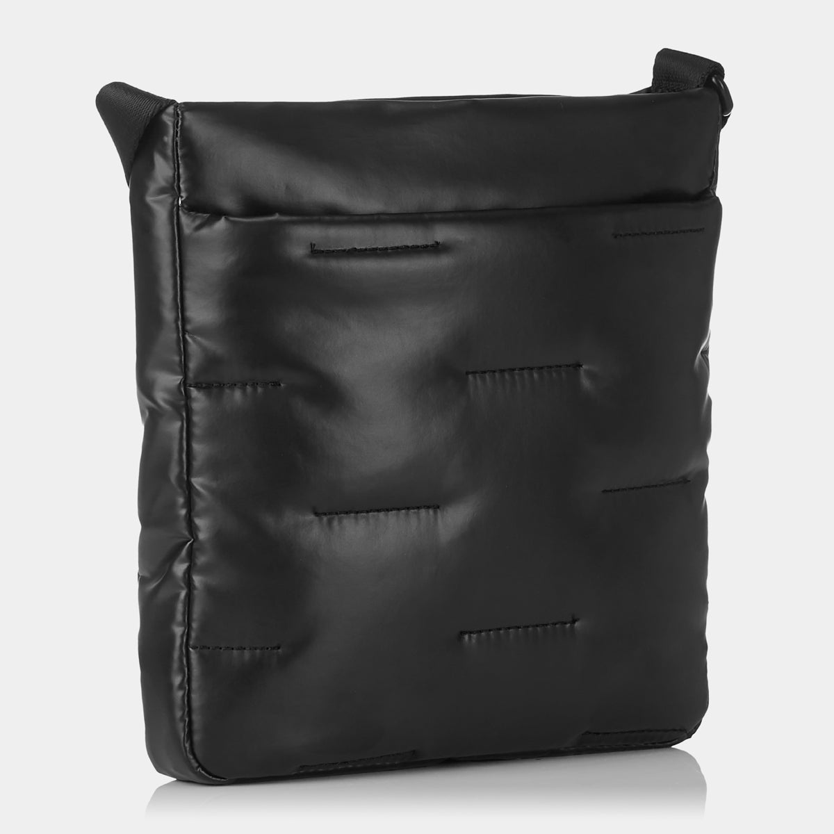 Cushy Flat Vertical Crossover Black