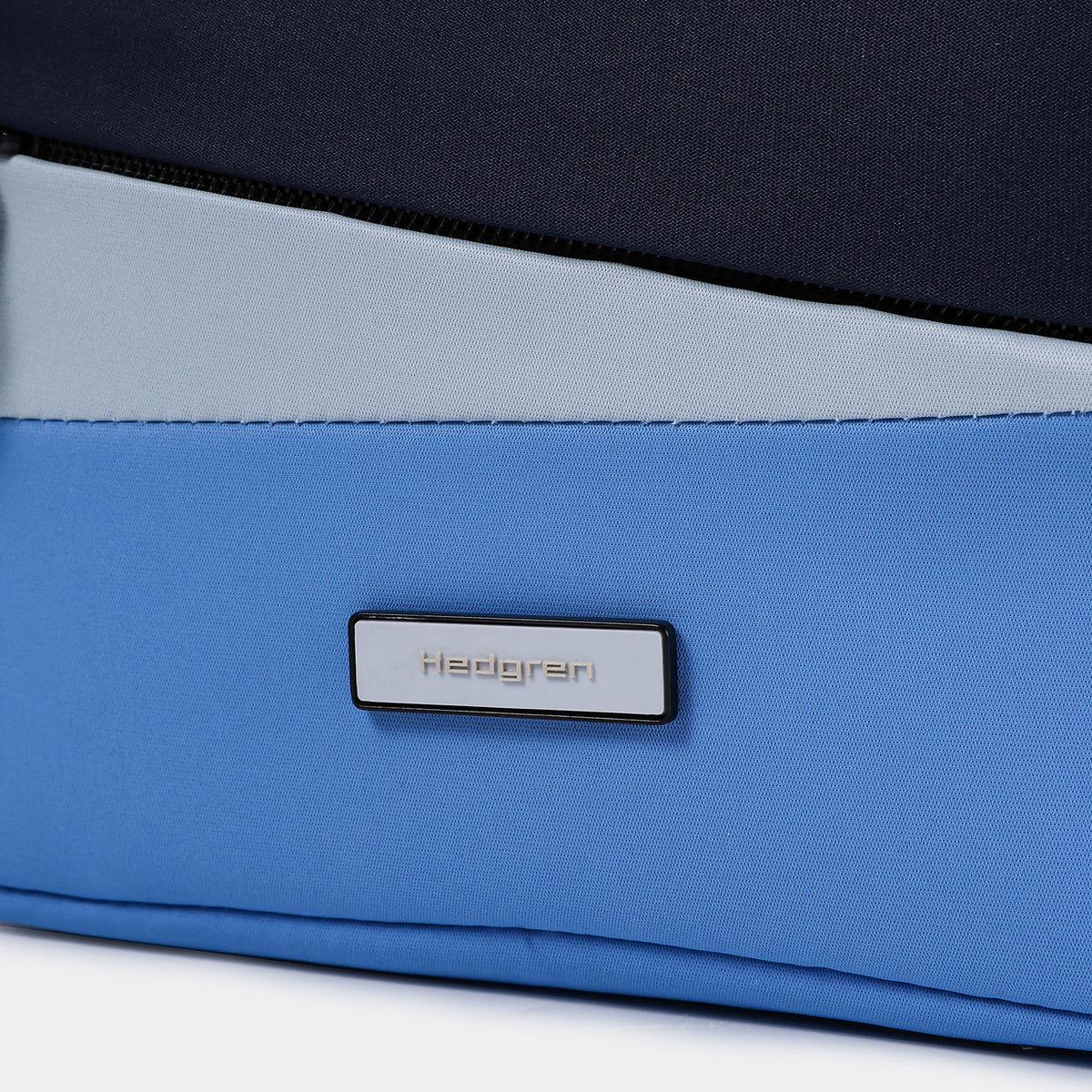 Neutron Small Crossover Blue Aboard