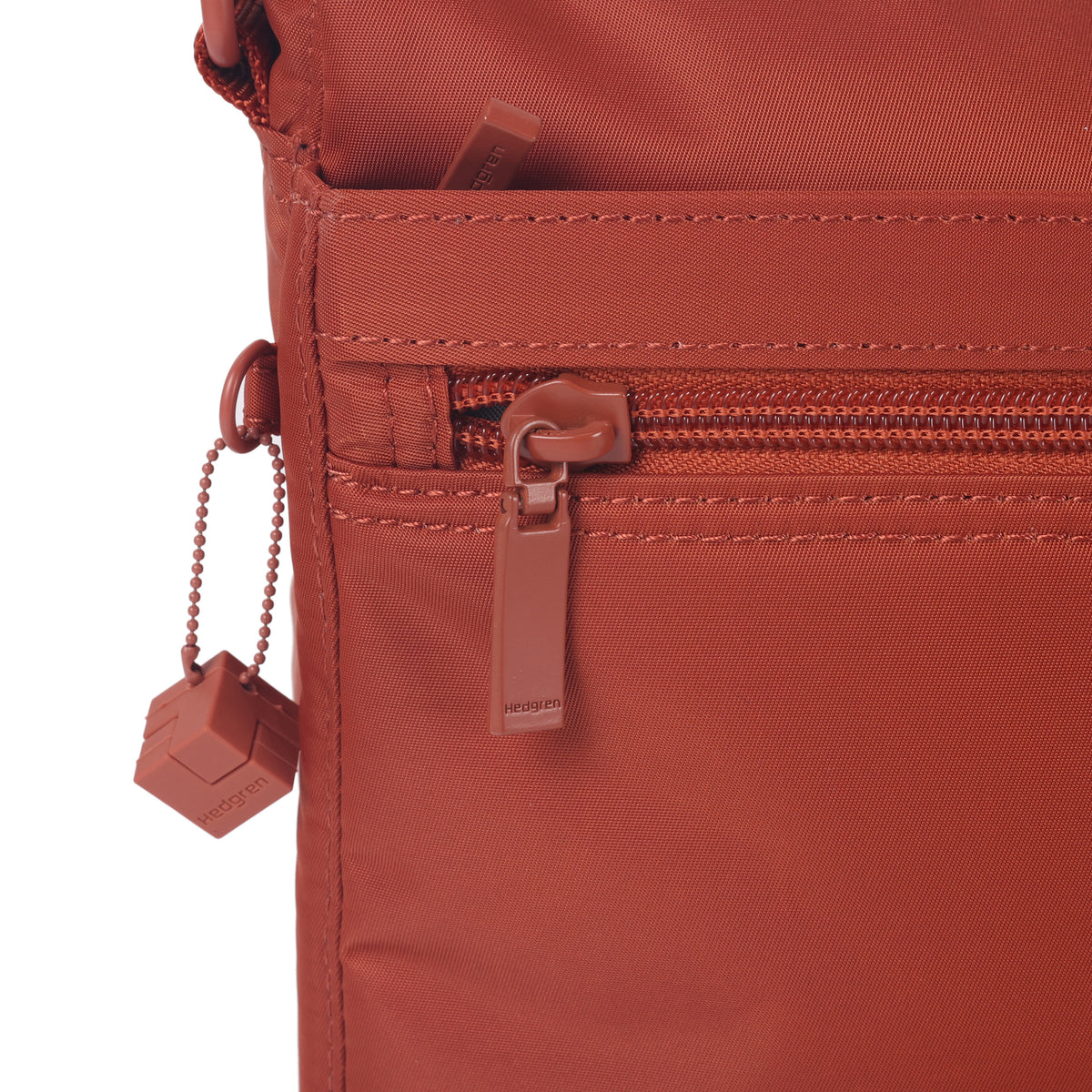 Eye M Shoulder Bag Medium Terracotta