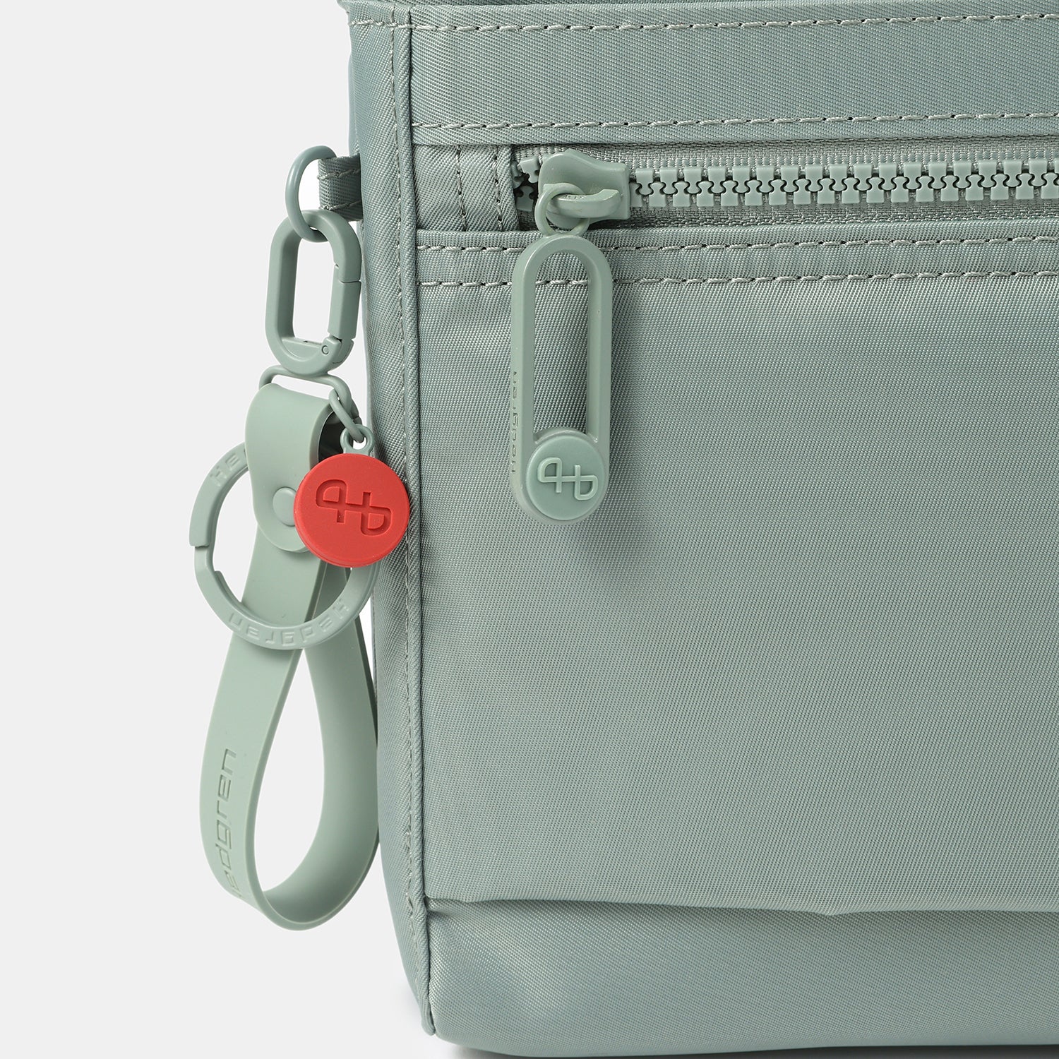 EYE Medium | Crossbody M + RFID | 100% Recycled RPET