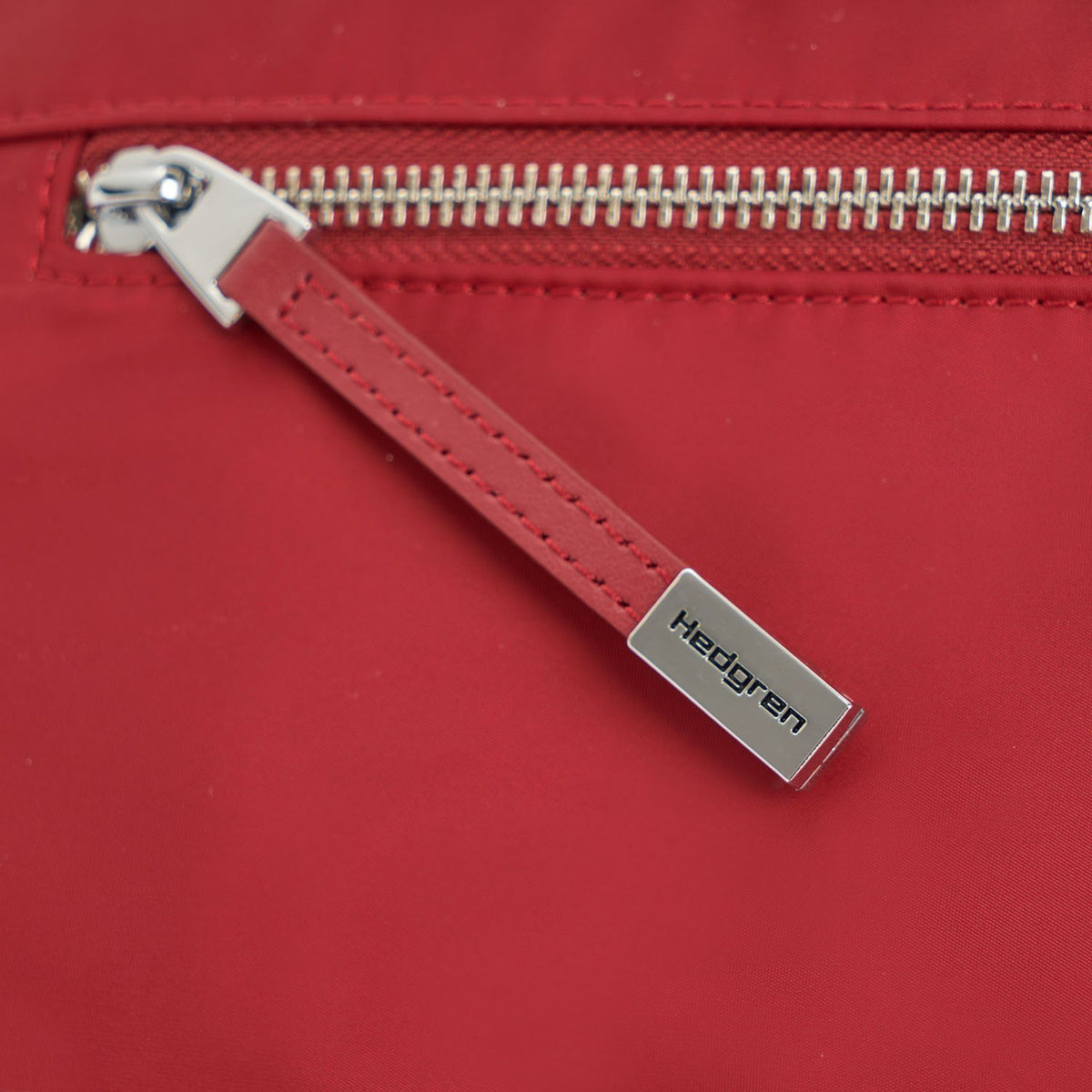 Women’s Shimmer Casual Crossover Bag|Aura Collection|Hedgren