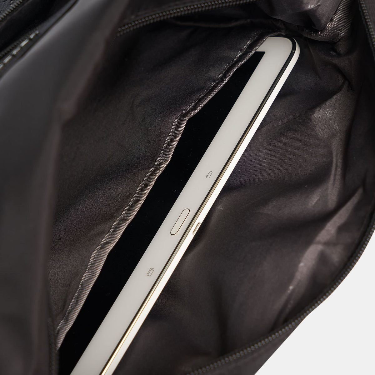 Hedgren LAZULI Handbag RFID