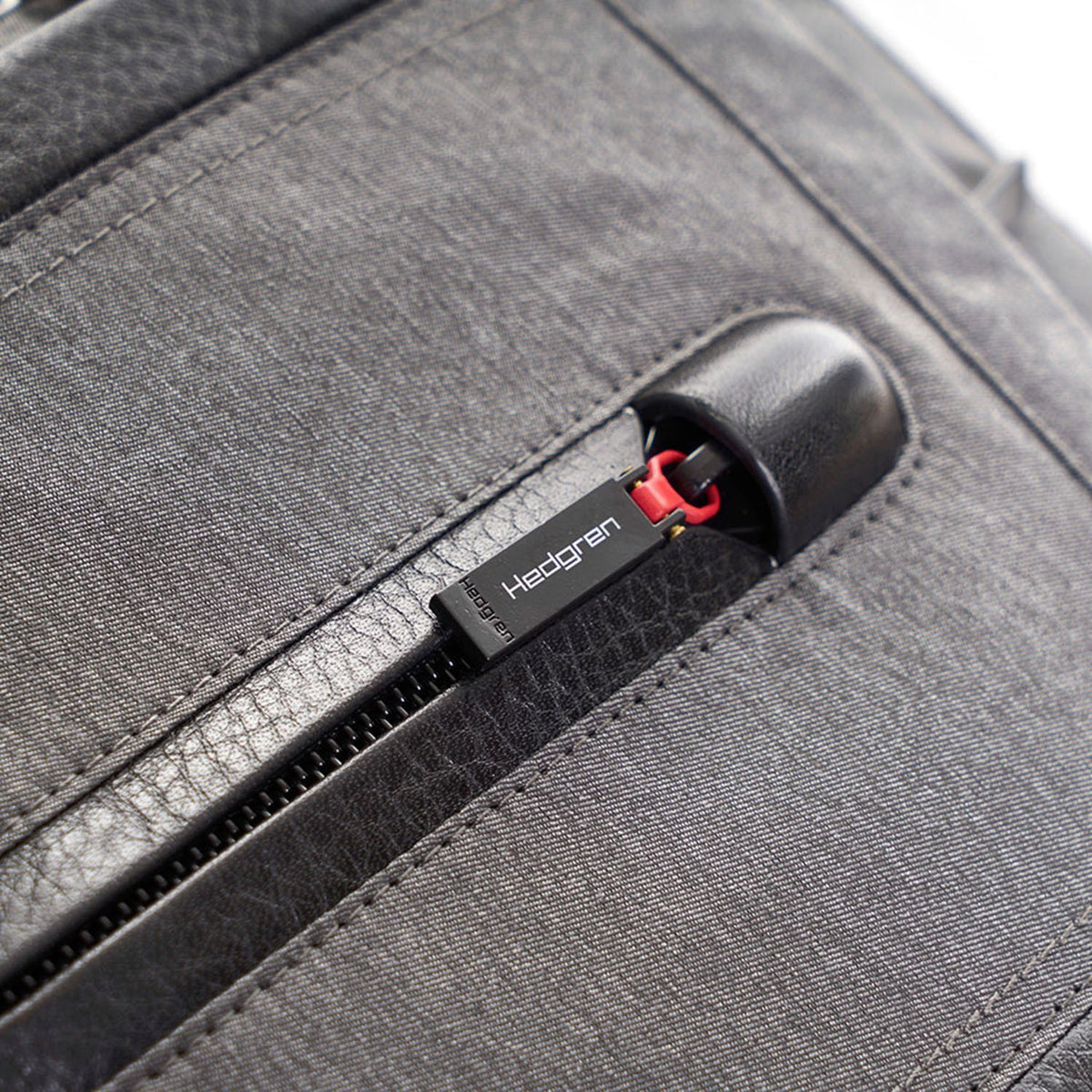 Hedgren Excellence Sling Bag GENUS