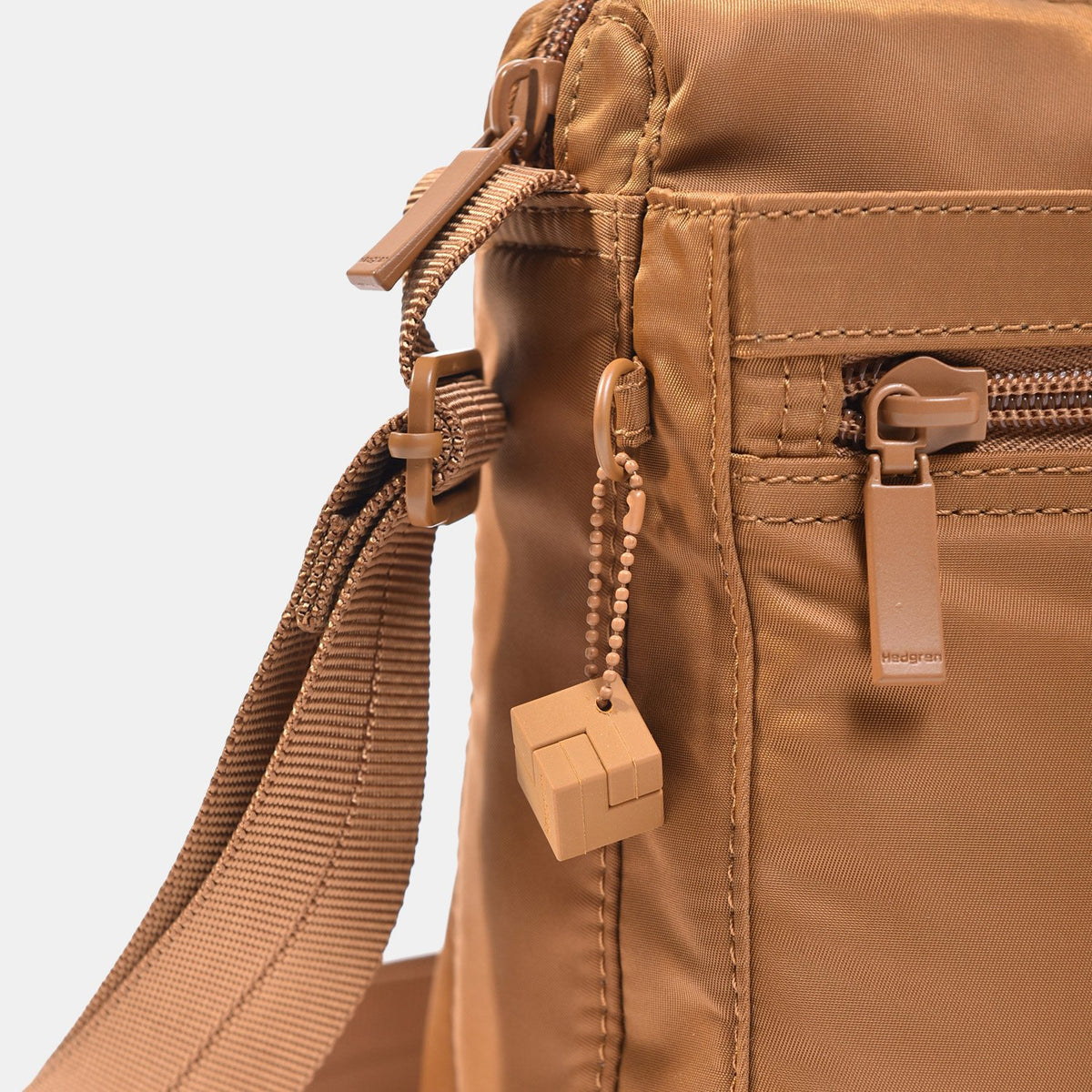Hedgren EYE M Medium Shoulder Bag RFID