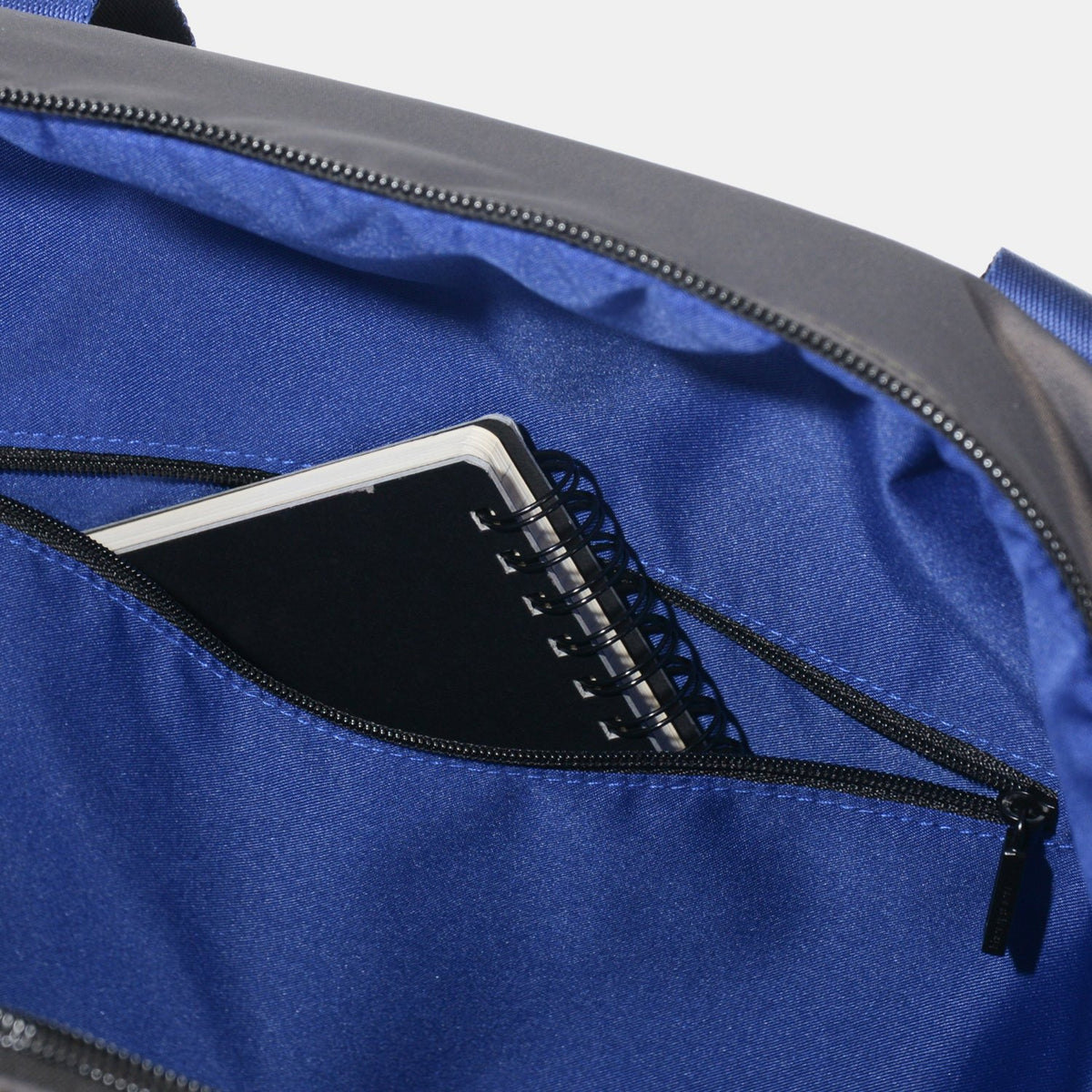 UNIVERSE Duffle