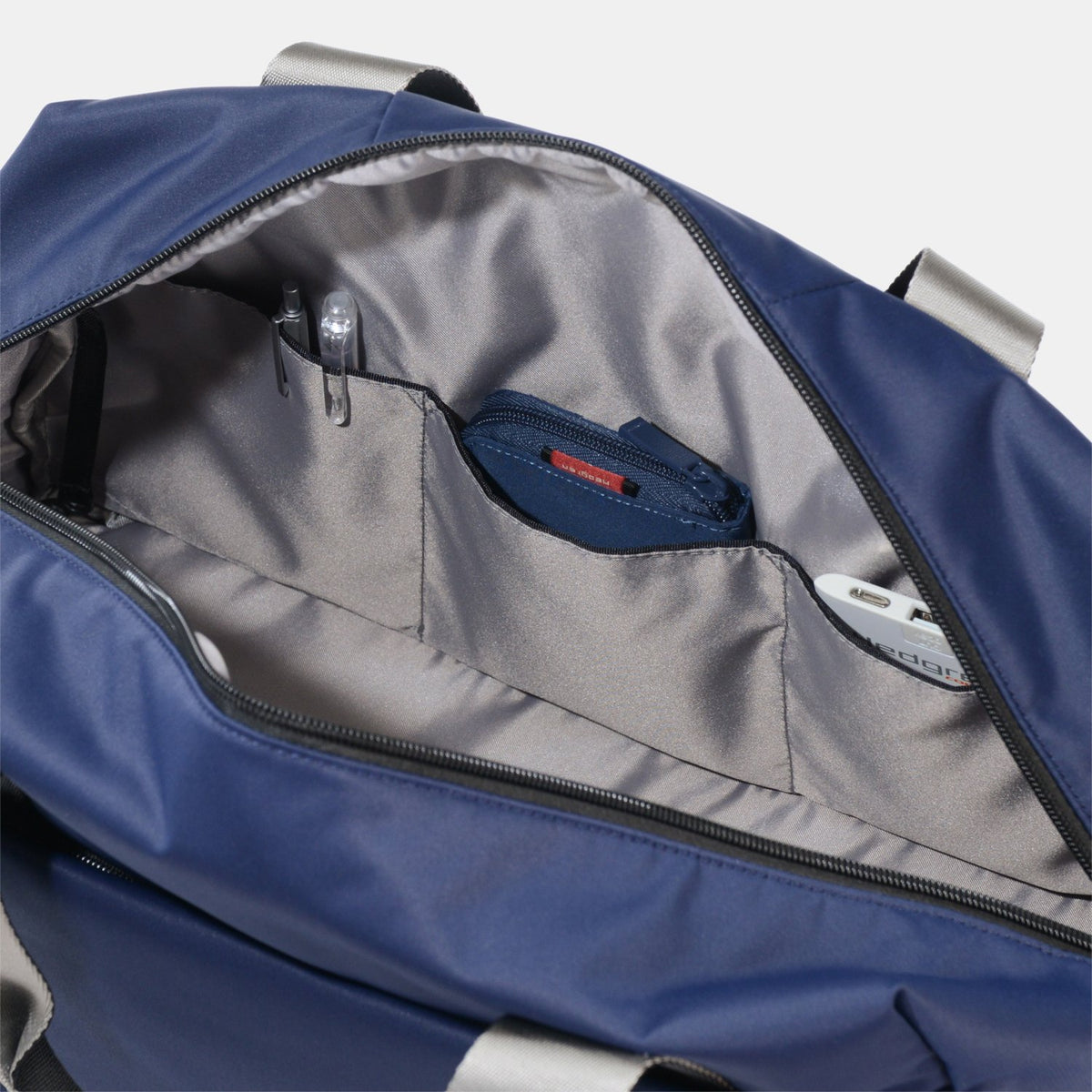 UNIVERSE Duffle