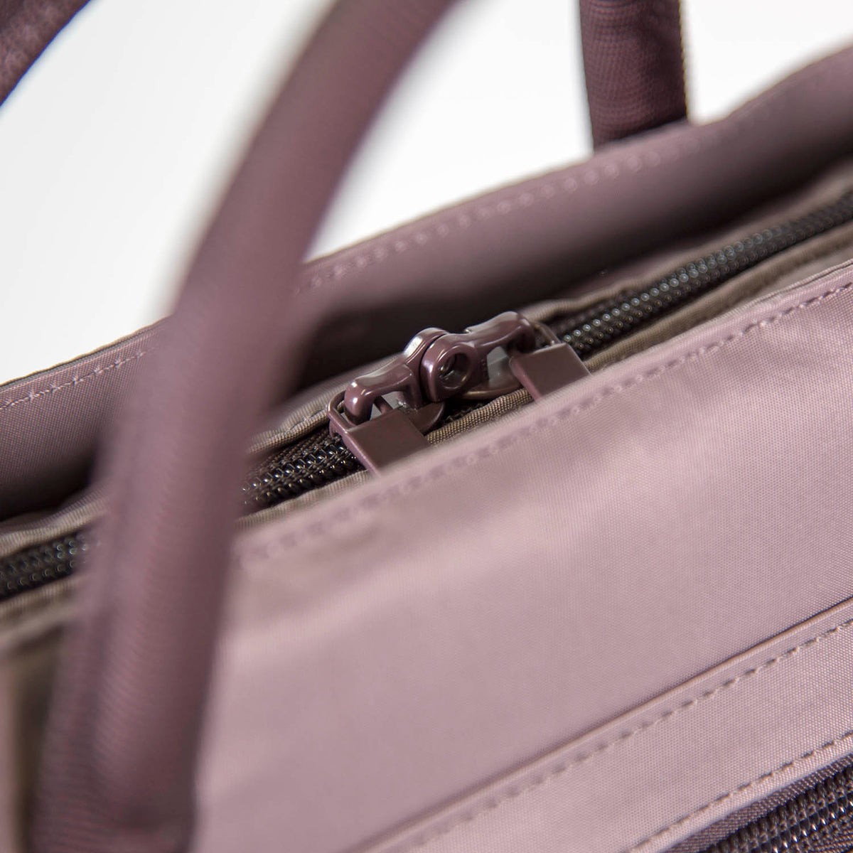 Hedgren ESSENCE Business Bag 15" RFID
