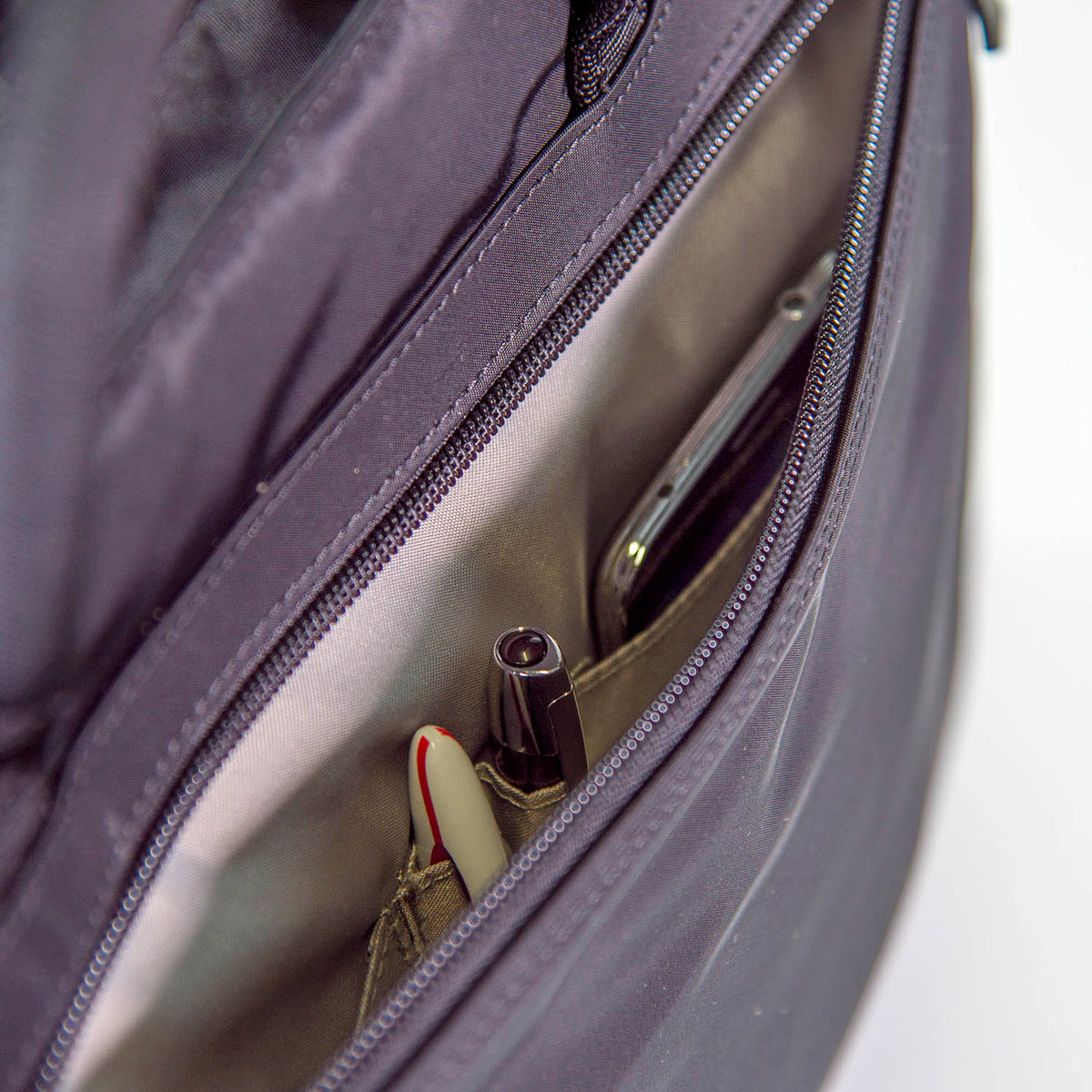 Hedgren ESSENCE Business Bag 15" RFID