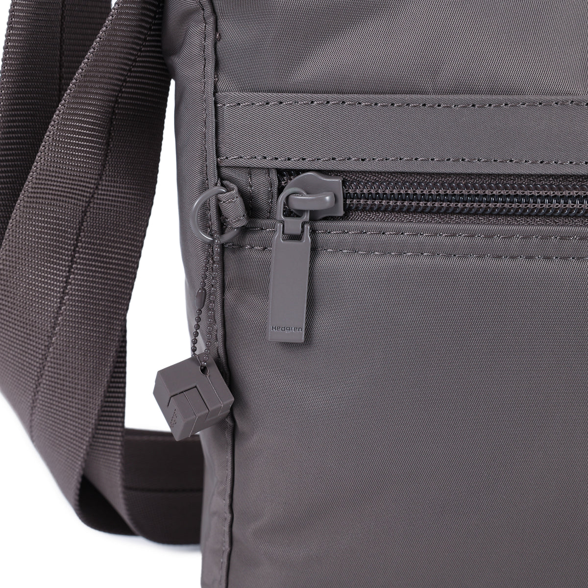 Harpers S Shoulder Bag Sepia