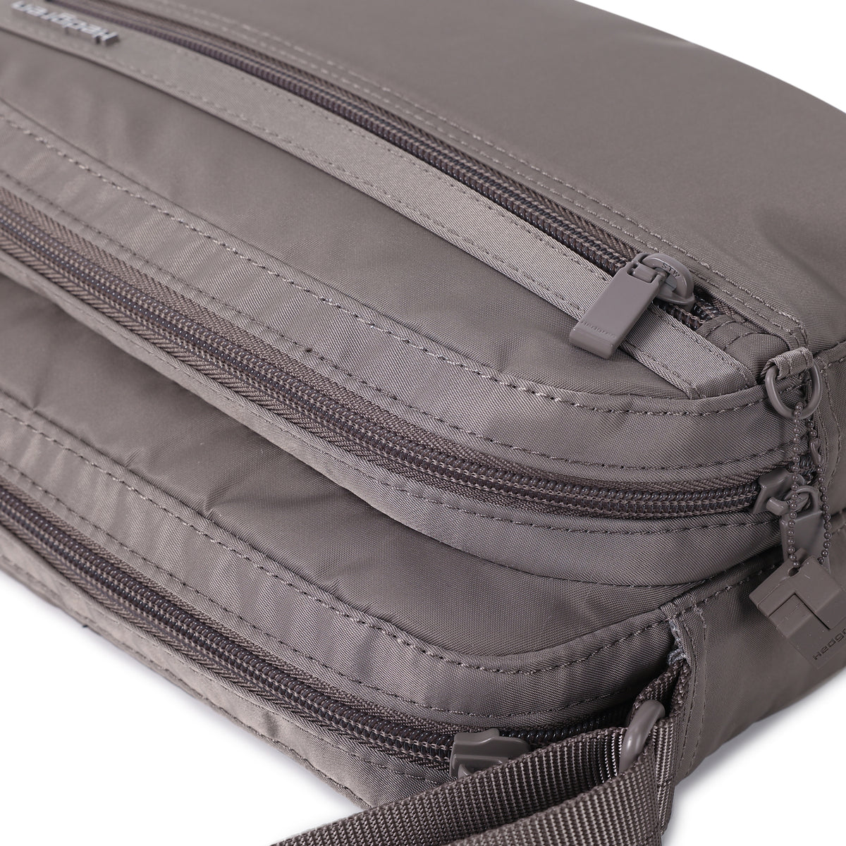 Metro Multi Compartment Crossover Sepia