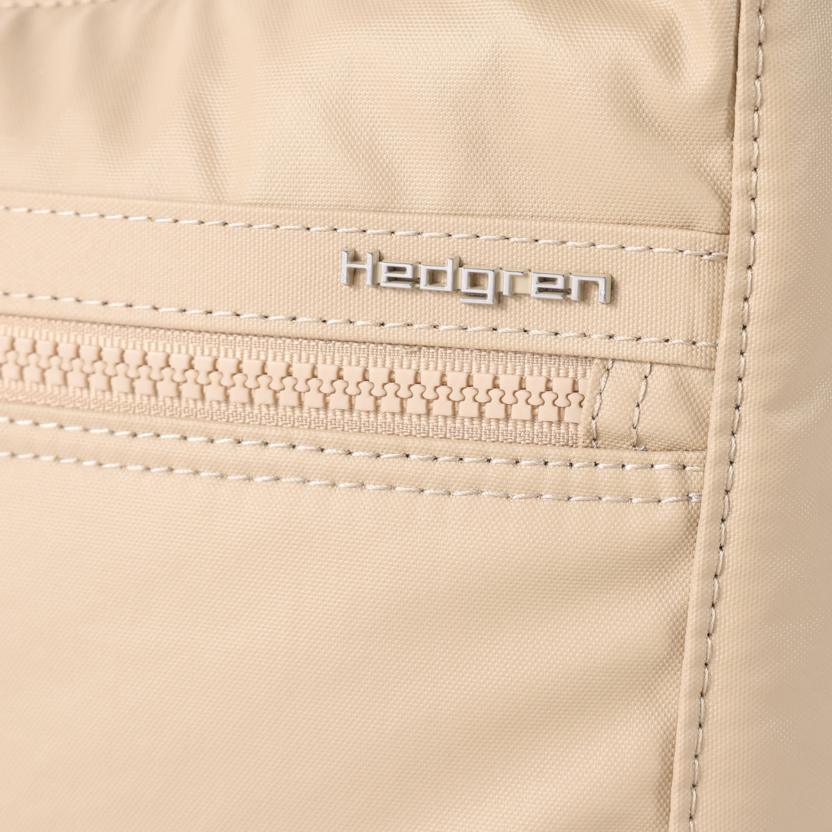 Harpers S Shoulder Bag Creased Safari Beige