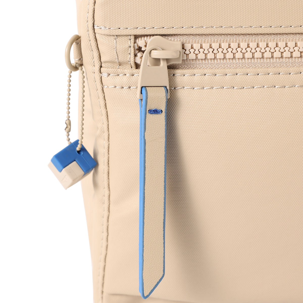 Eye Shoulder Bag Creased Safari Beige