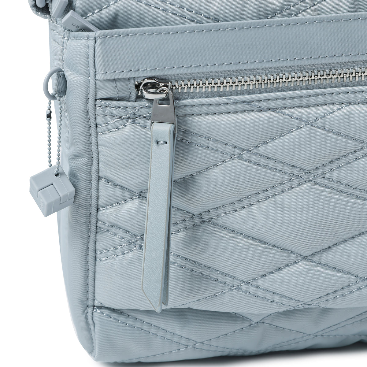 Eye M Shoulder Bag Medium Rfid New Quilt Pearl Blue
