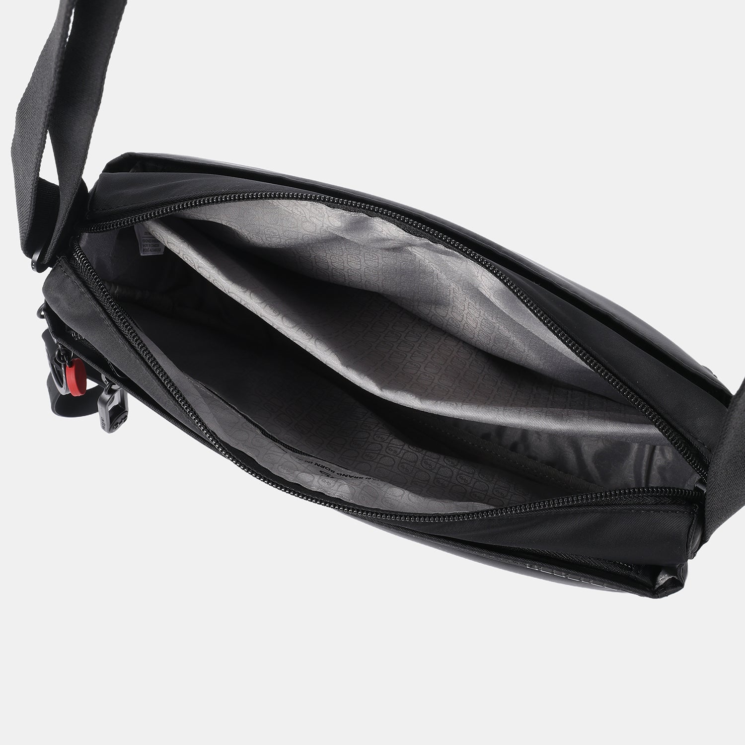 EYE Medium | Crossbody M + RFID | 100% Recycled RPET