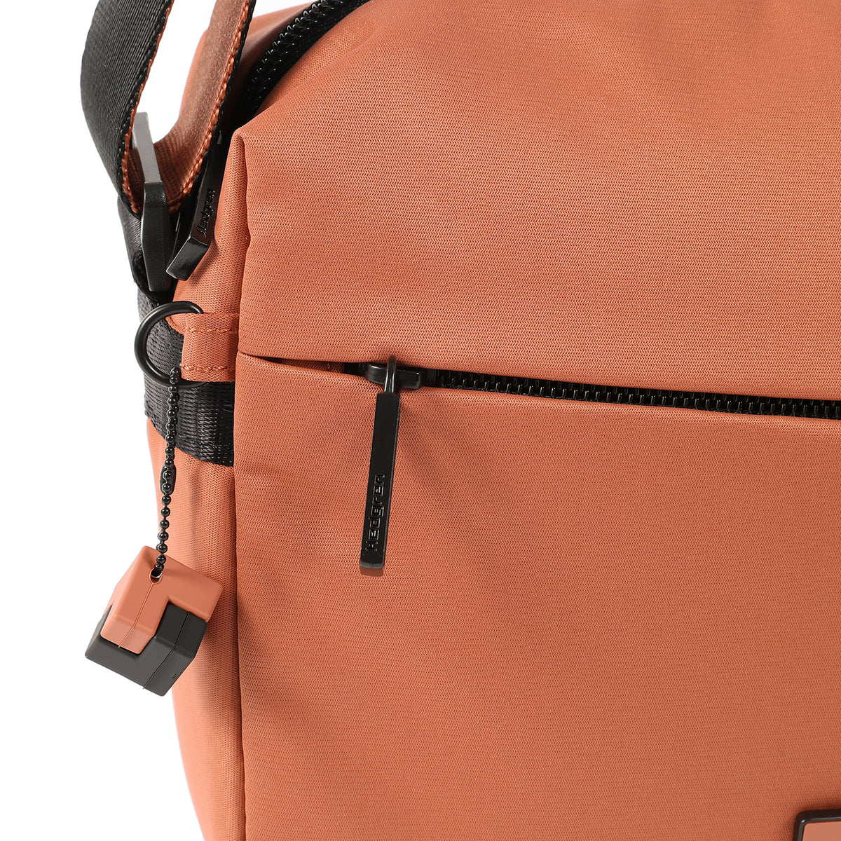 Neutron M Crossbody Bag