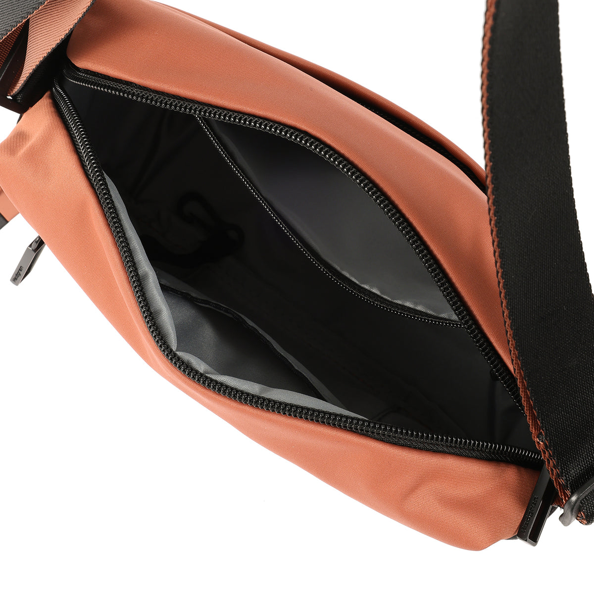 Neutron M Crossbody Bag