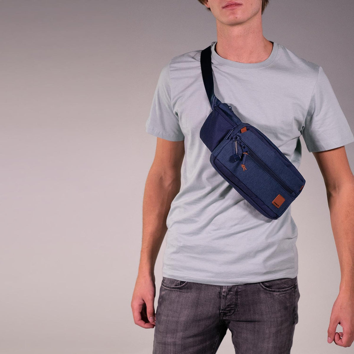Hedgren COAST Waistpack with RFID