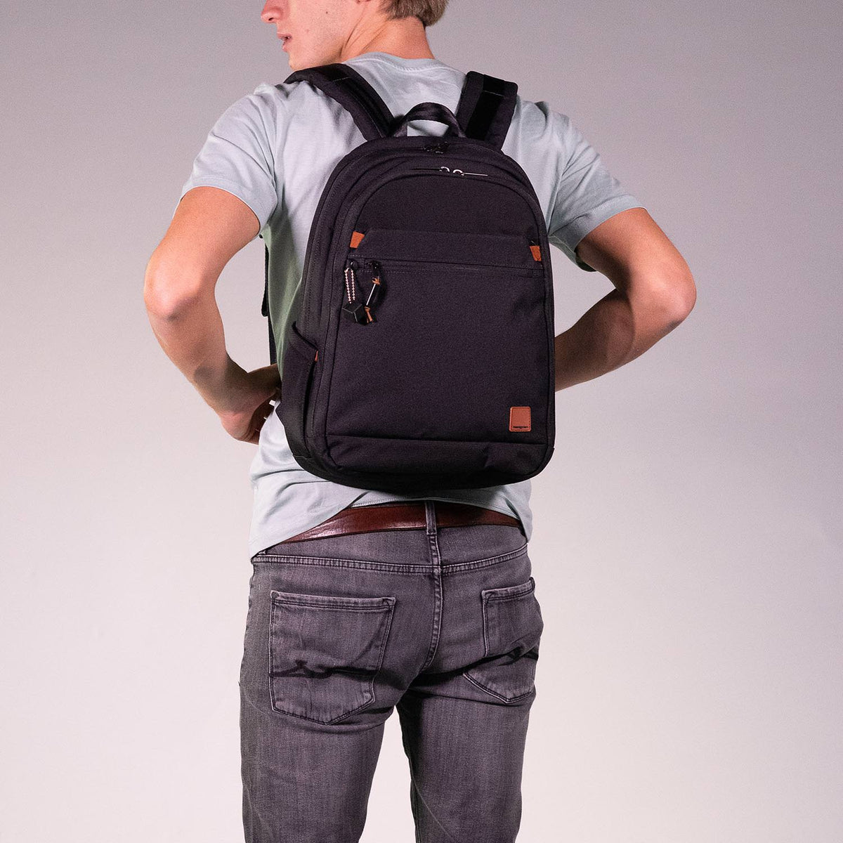 Hedgren RELEASE M Medium Backpack 14" with RFID