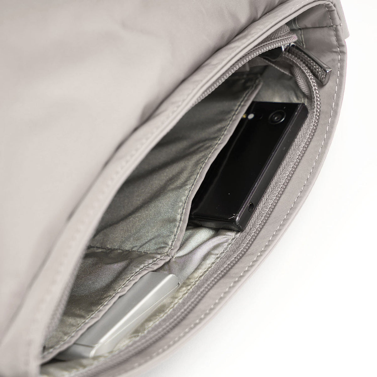 Women’s Shimmer Casual Crossover Bag|Aura Collection|Hedgren