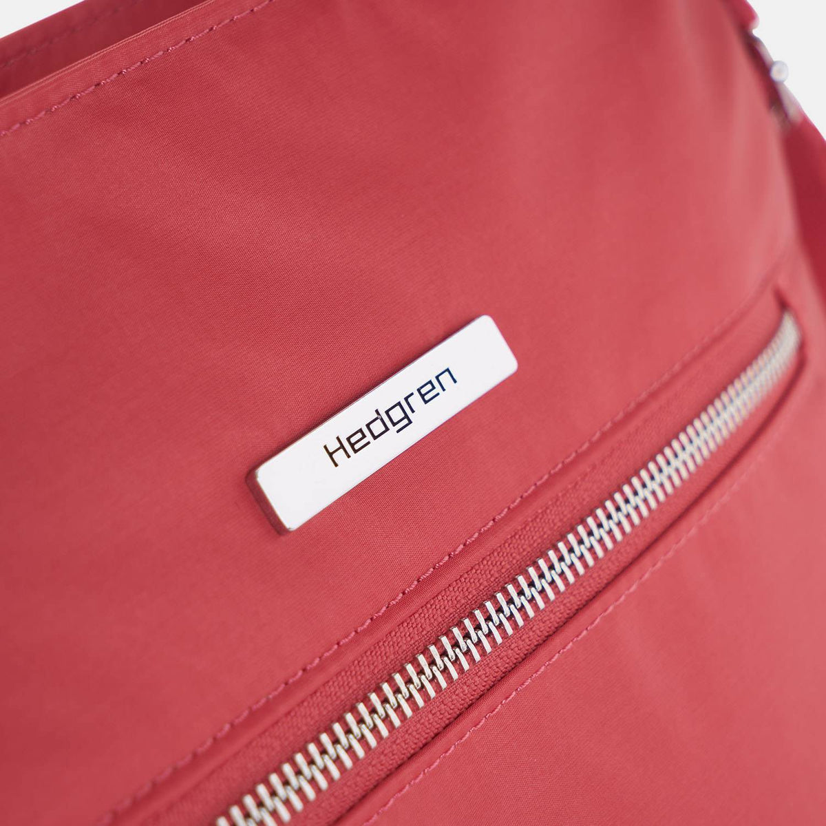 Hedgren SOURCE Large Vertical Crossover RFID