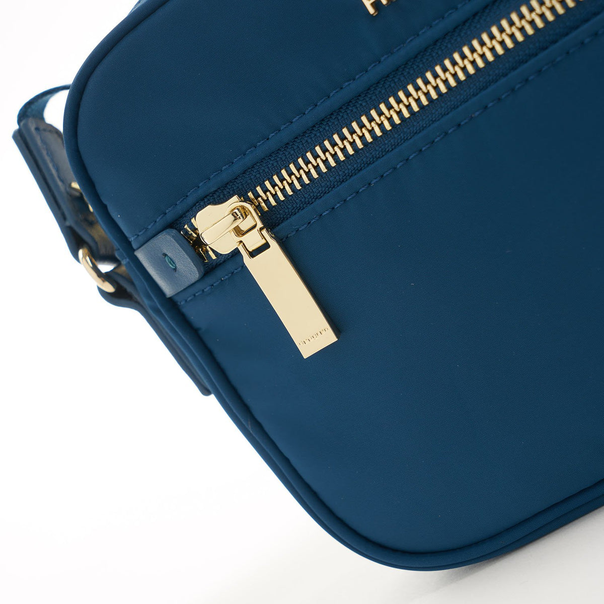 Spark Small Elegant Crossover Bag|Charm Collection|Hedgren