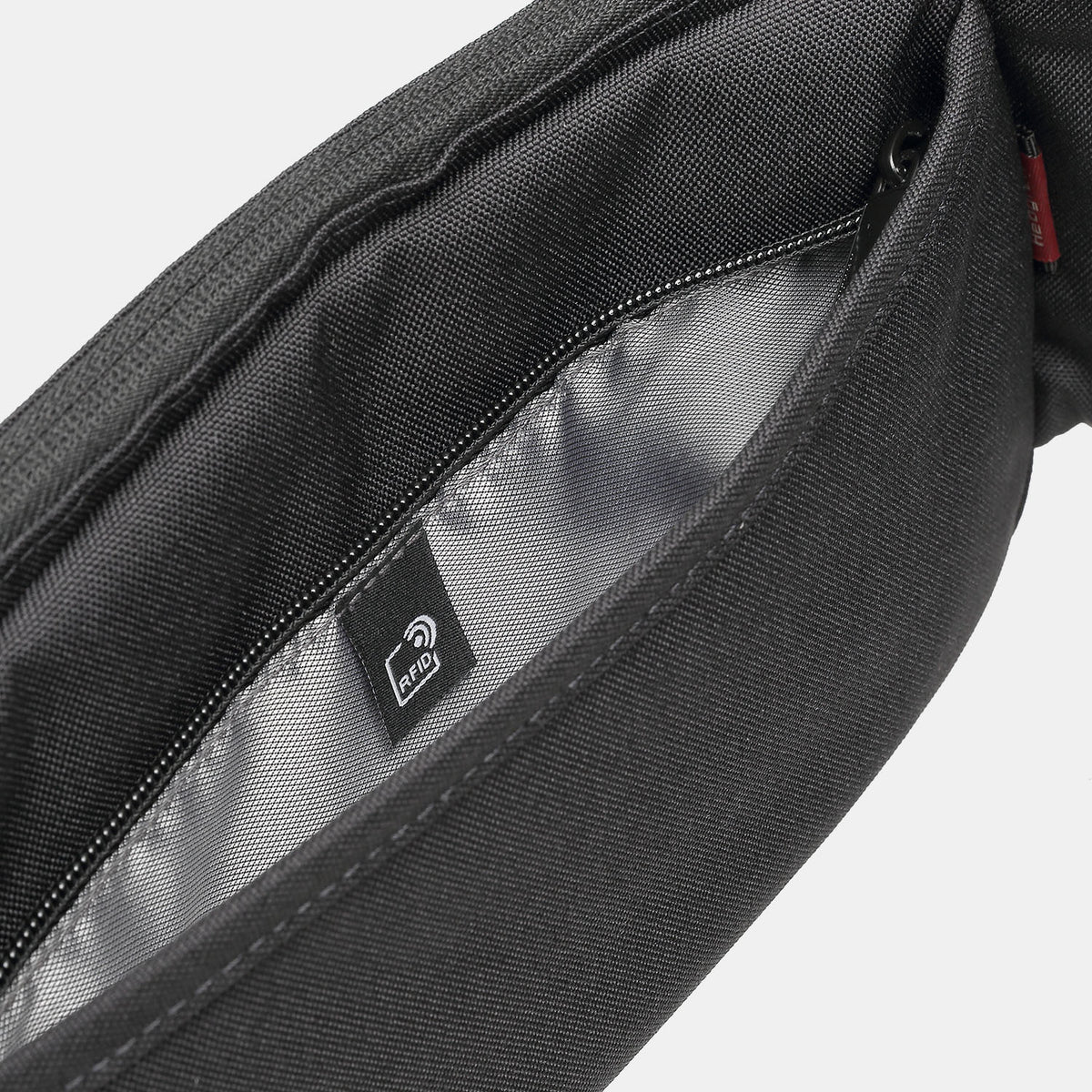 Hedgren COAST Waistpack with RFID