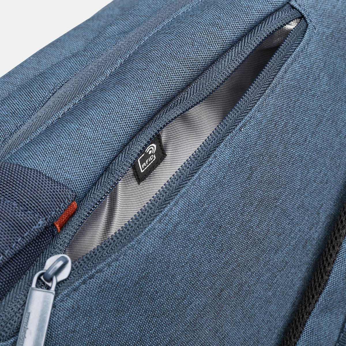 Hedgren RELEASE M Medium Backpack 14" with RFID