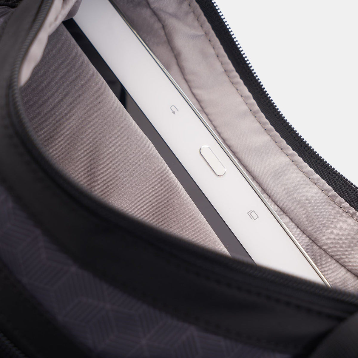 Hedgren HARPERS S Shoulder Bag RFID