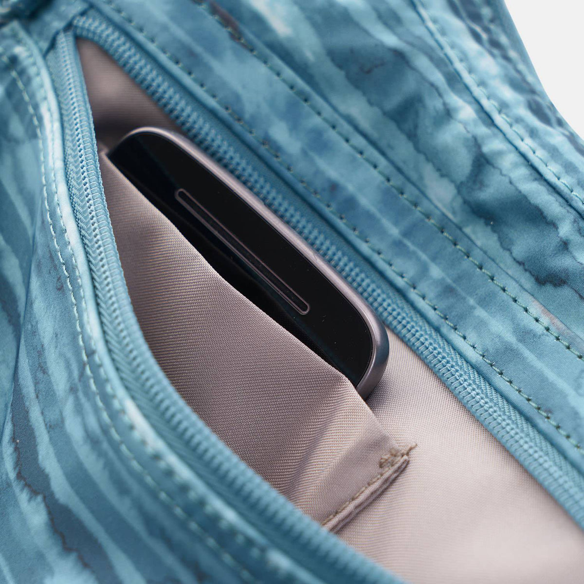 Hedgren HARPERS S Shoulder Bag RFID