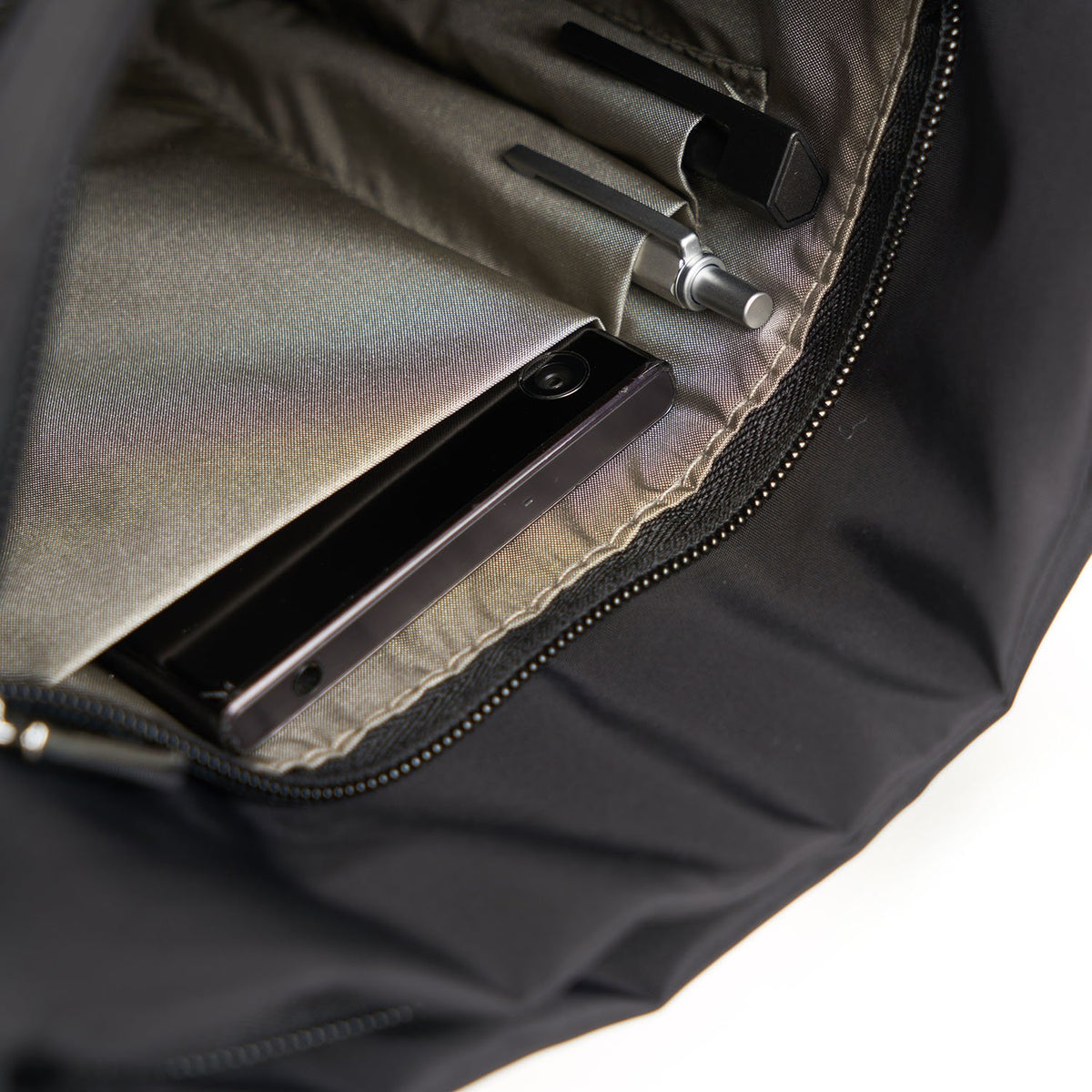 Women’s Leonce Crossover Bag|Inner City Collection|Hedgren
