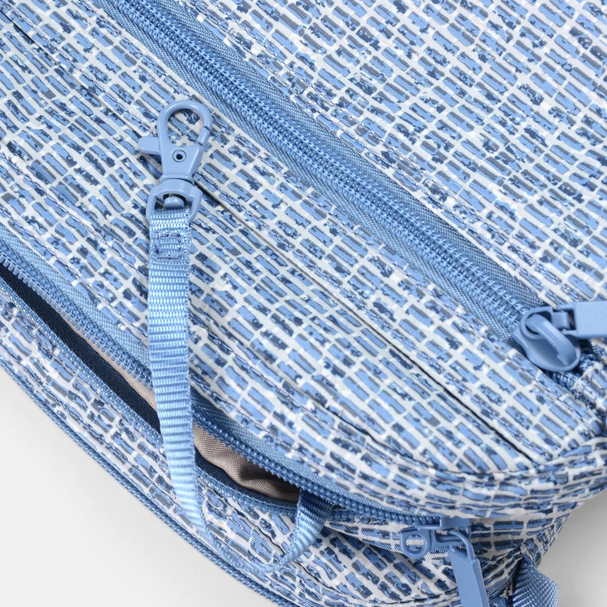 METRO Multi Compartment Crossover RFID