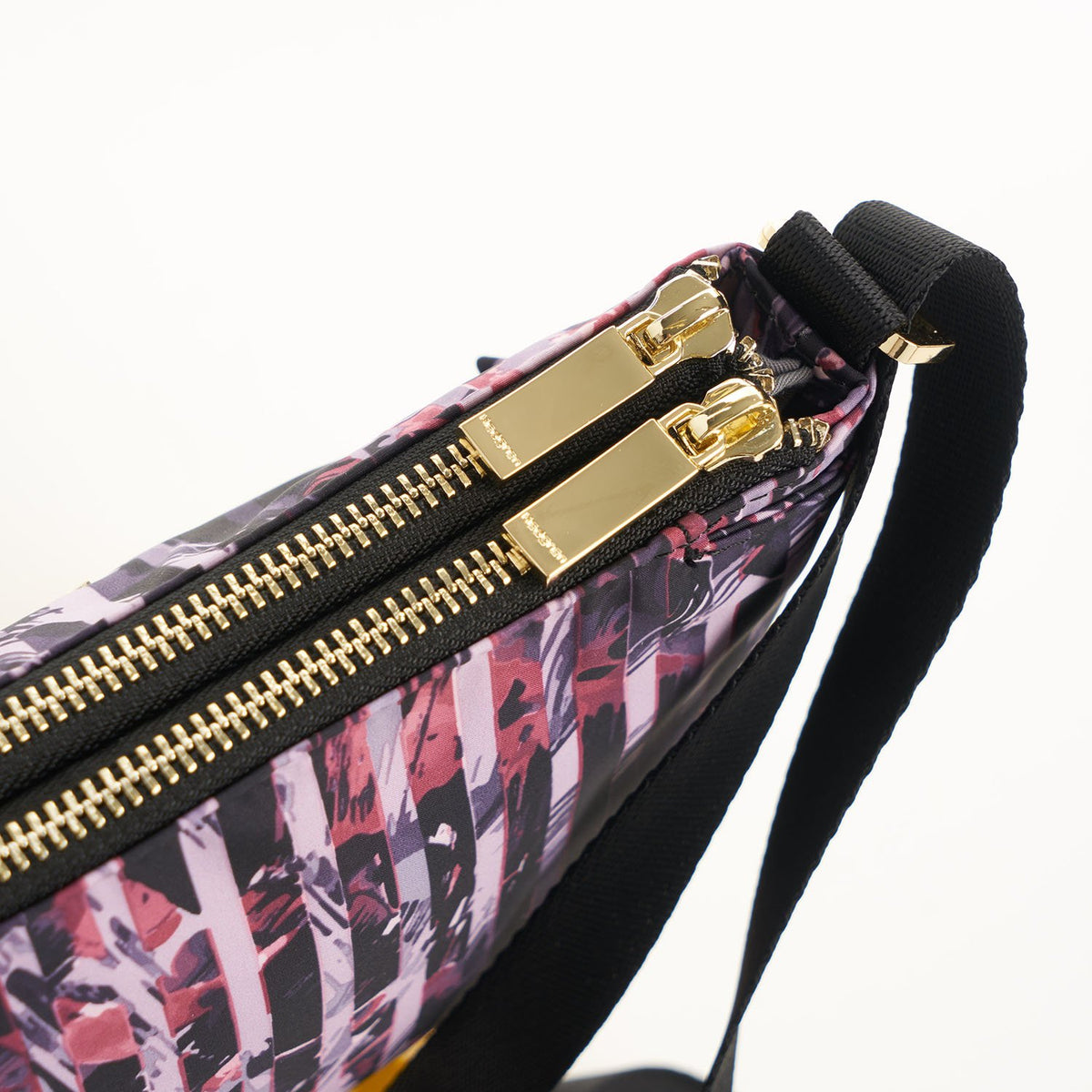 Triangle Tropical Small Crossover|Prisma Limited Edition|Hedgren