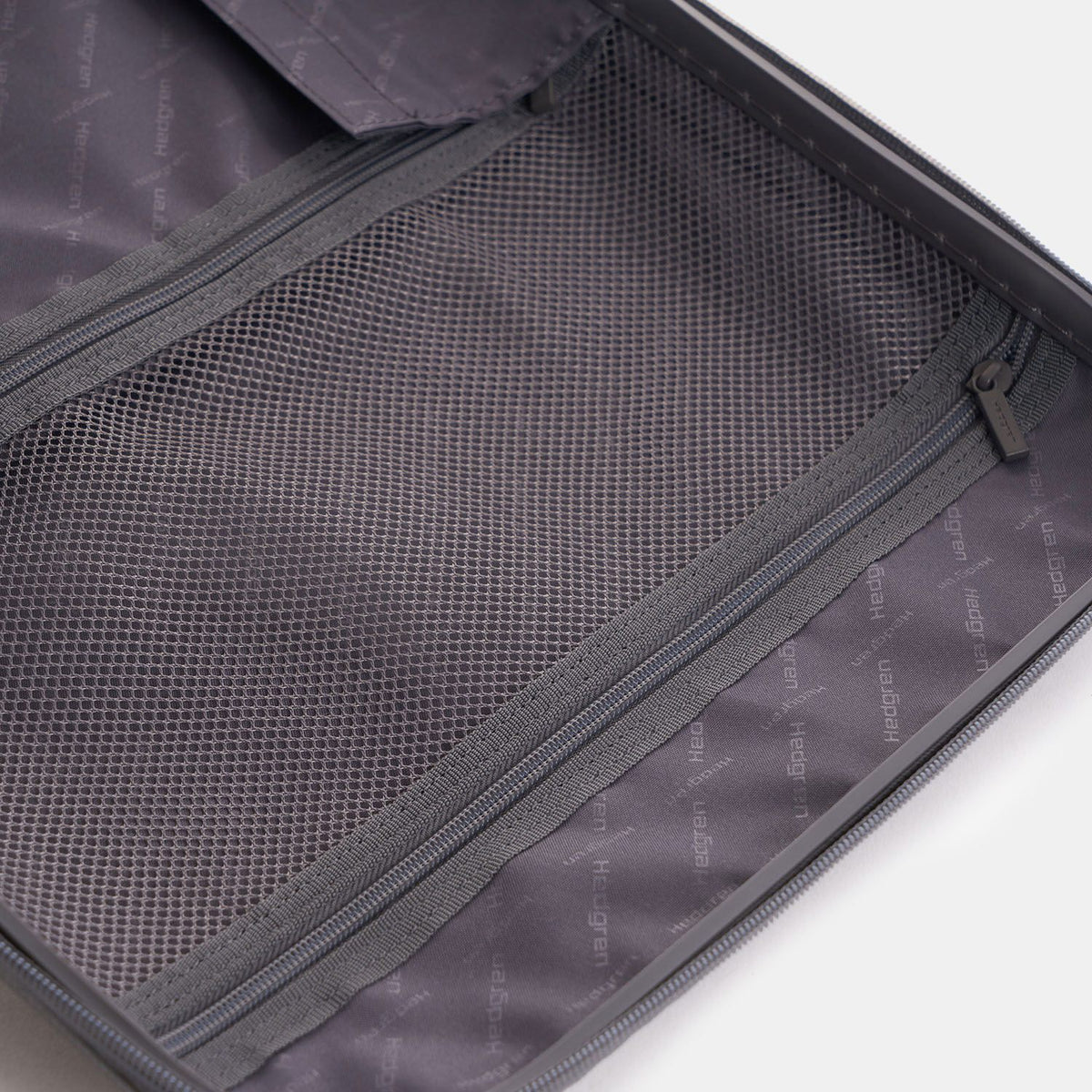 BOARDING S 20"/55cm Carry-on Spinner Trolley