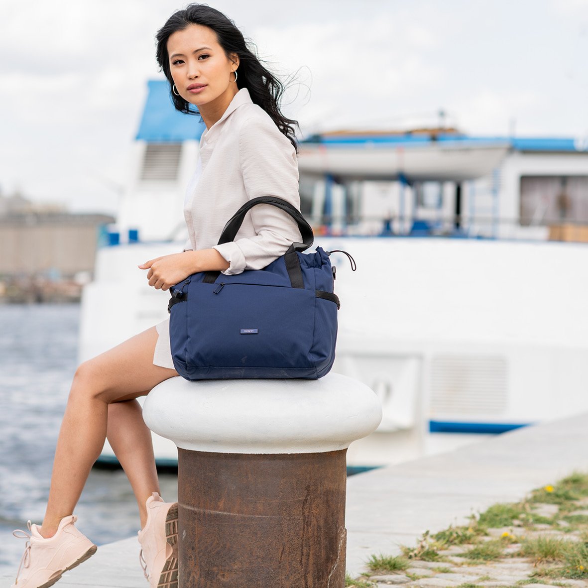 GALACTIC Shoulder Bag Tote