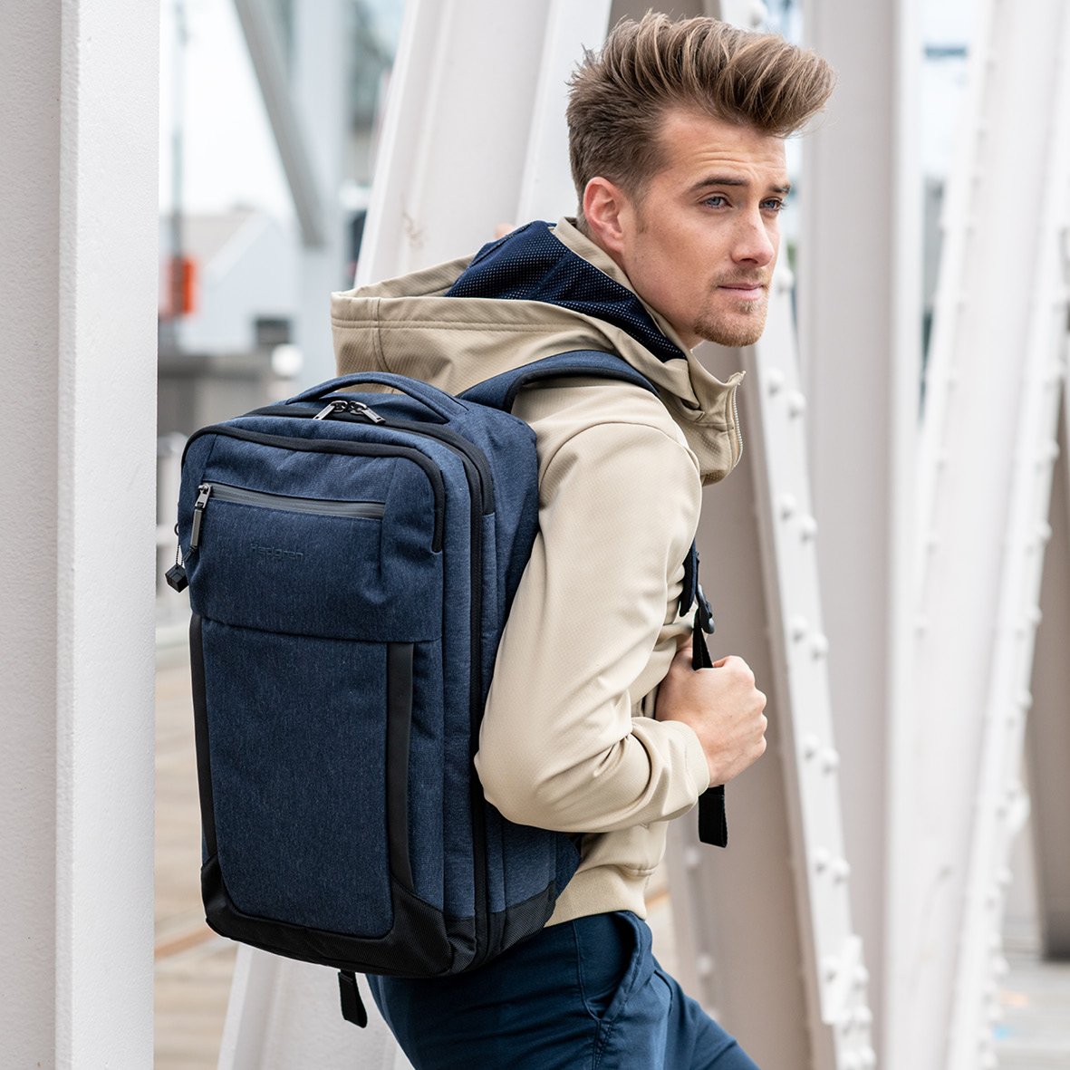 KEYED Duffle Backpack 15.6" RFID