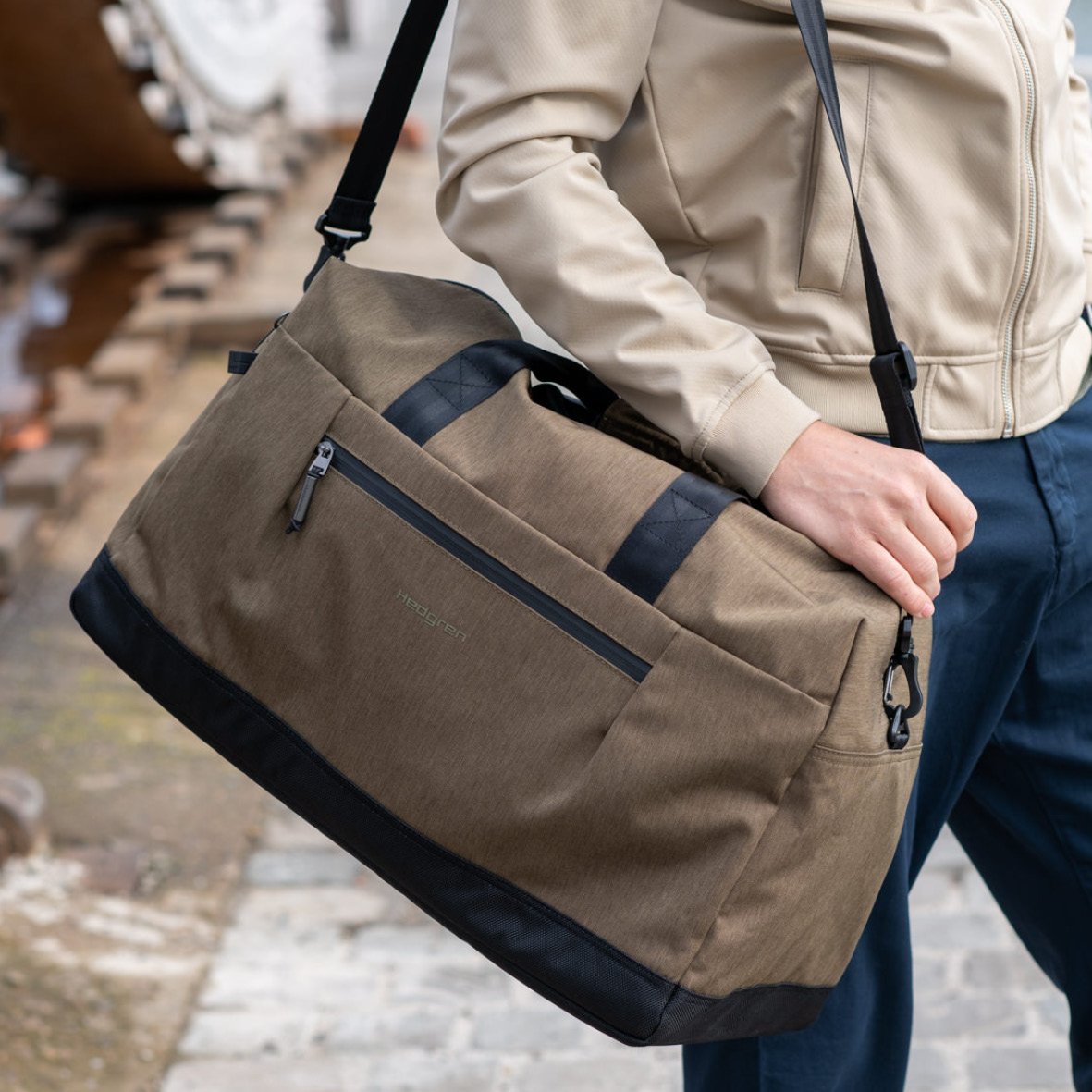 HIGHER Duffle