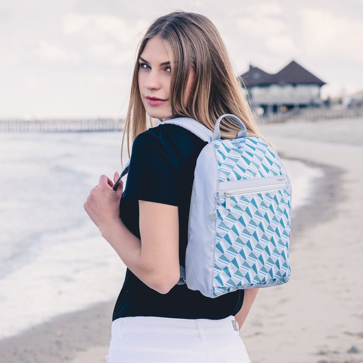 VOGUE L Backpack Large RFID