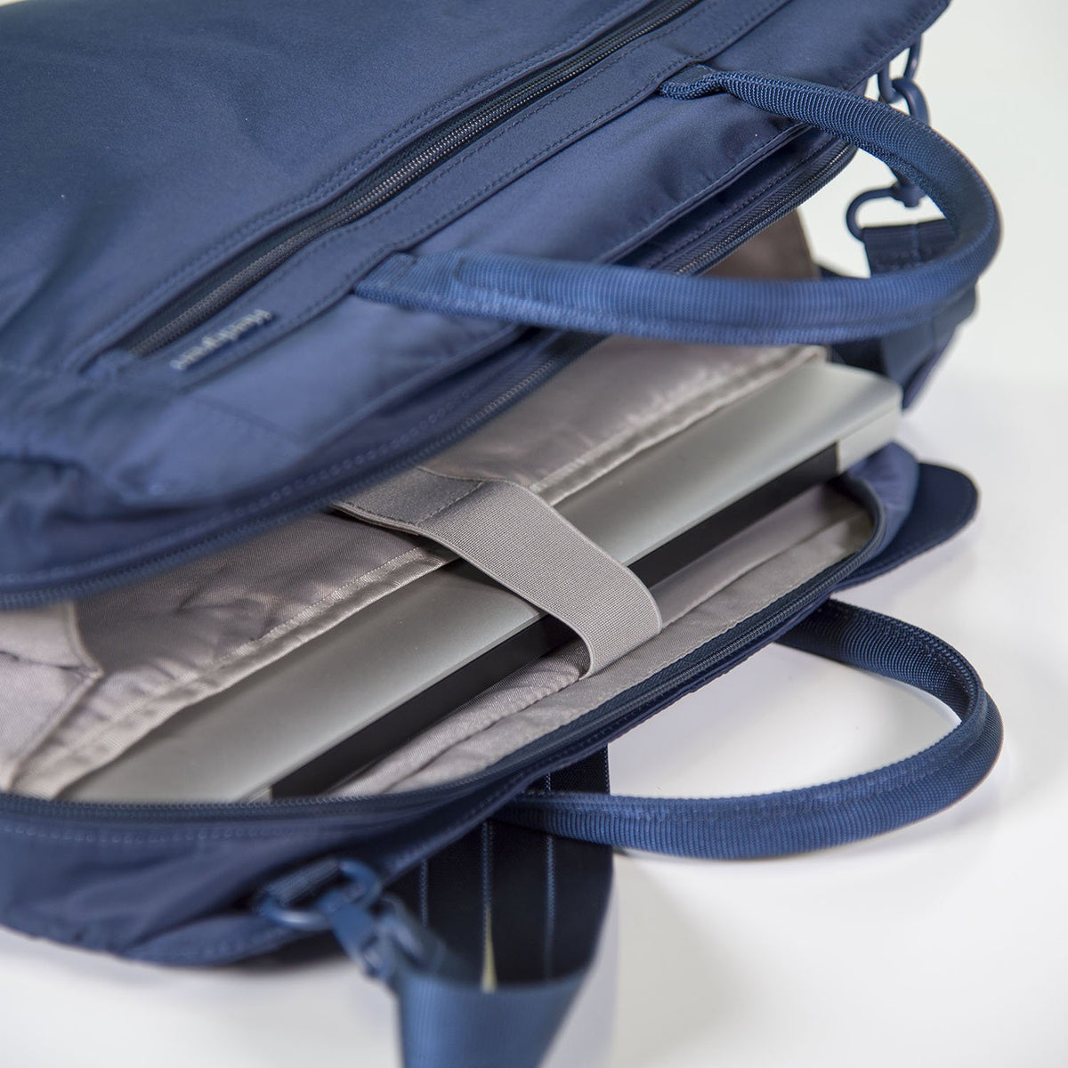Hedgren ESSENCE Business Bag 15" RFID